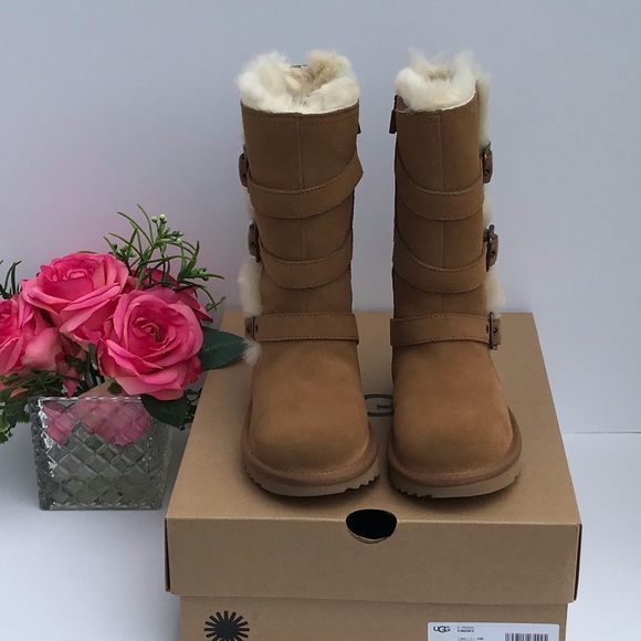 UGG Maddi II Boots - Picture 2 of 9